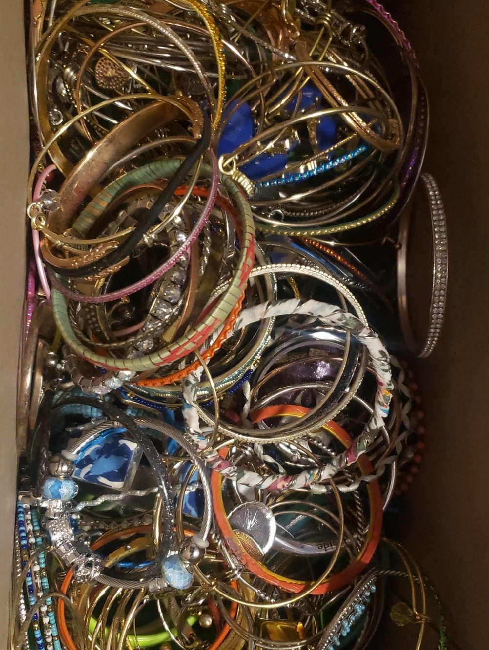 5 Pounds Of Mixed Bangles, Bracelets Bulk Lot. Read Description Please #2